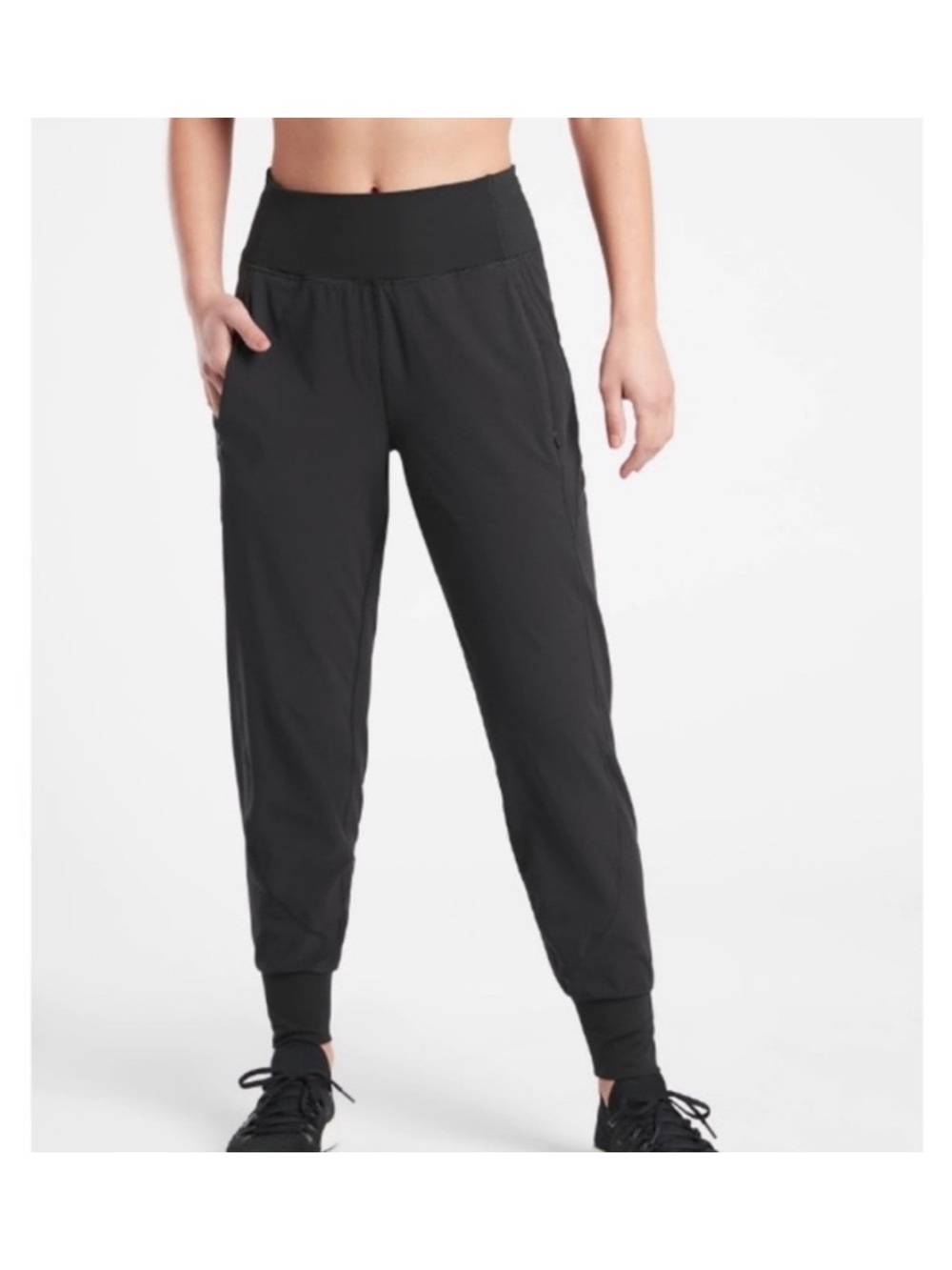 Athleta Distance Jogger in Black